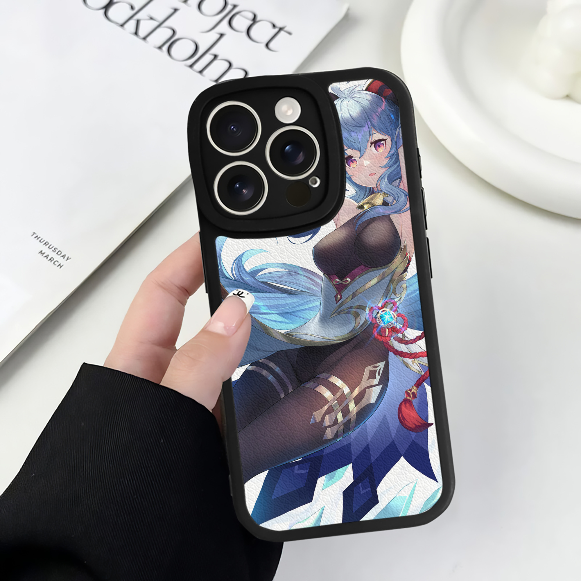げんし神 genshin 【iPhone 16シリーズ対応】シリコンスマホケース（レザー調） 材質：シリコン